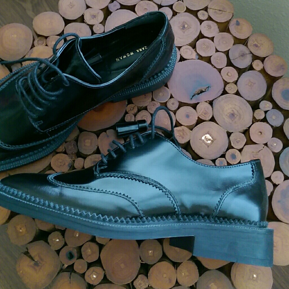 !Bundle to save! Zara black faux leather shoes